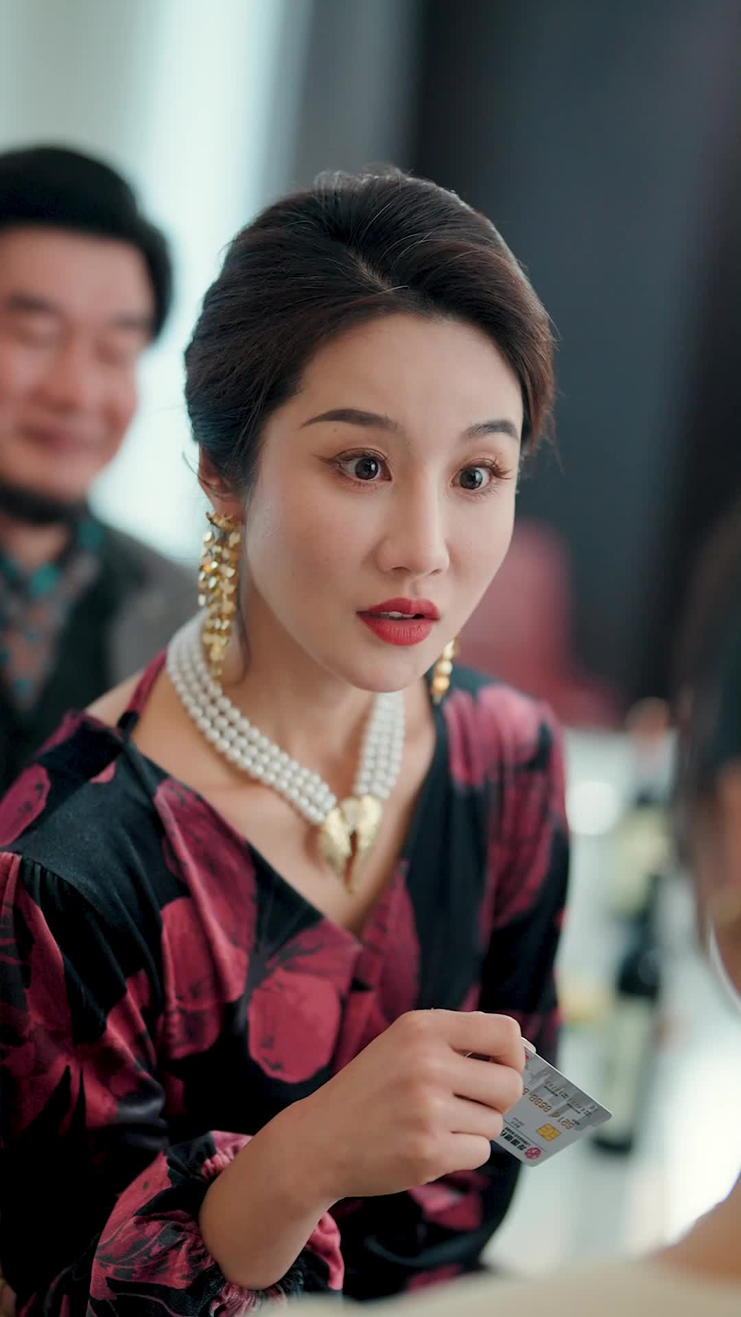 Tập 8 - Ngọc Trai Và Gai Nhọn